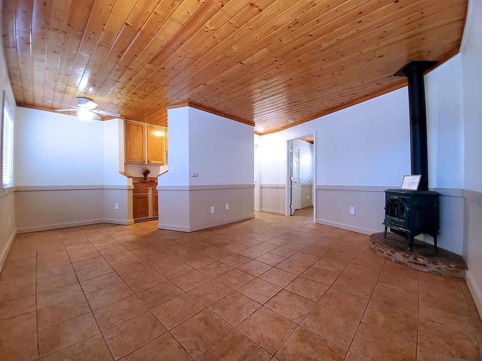 1st image of 200-240 W Chase Ave #615