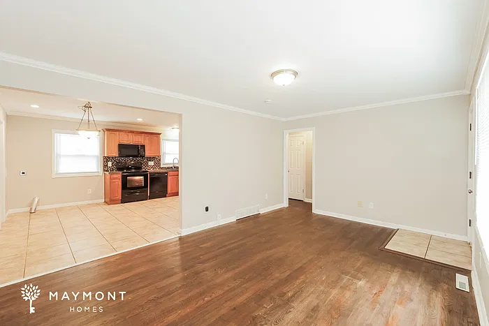 4 bed, 2.0 bath, 1392 sqft, $1,595 — Photo 4