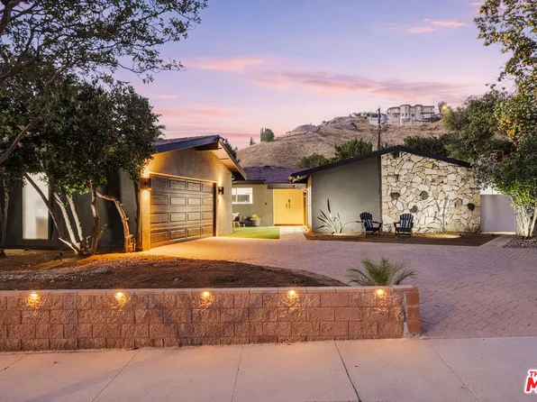 22649 Mulholland Dr, Woodland Hills, CA 91364