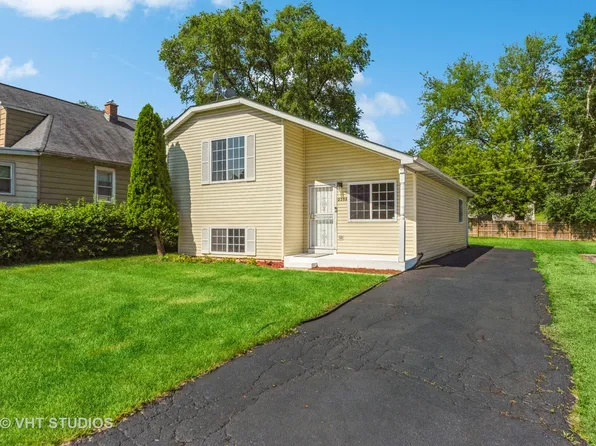 2236 Wright Ave, North Chicago, IL 60064