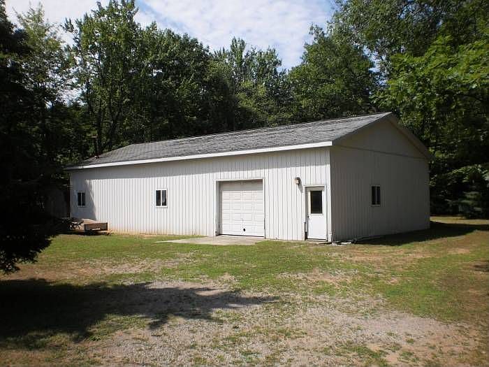 Polebarn