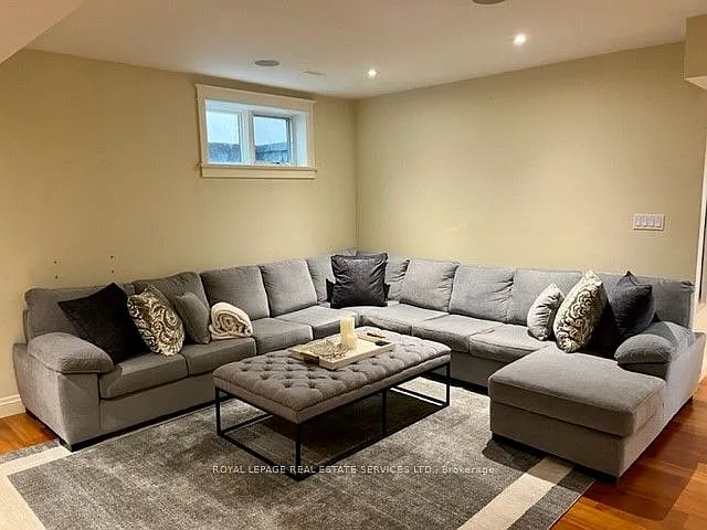 33 Howard Ave — Photo 28