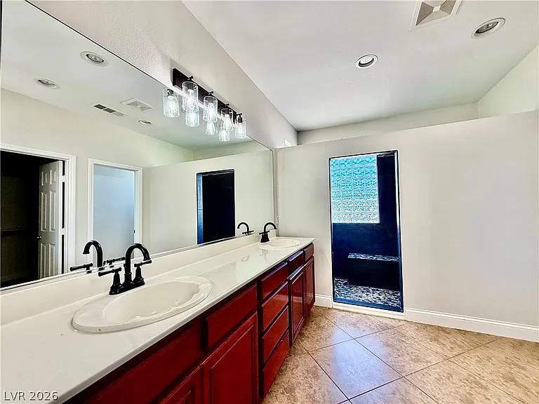 3347 Chesterbrook Ct — Photo 30