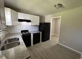 1006 Lee Dr NW — Photo 4