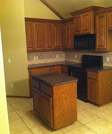 3rd image of 13925 Agate Dr