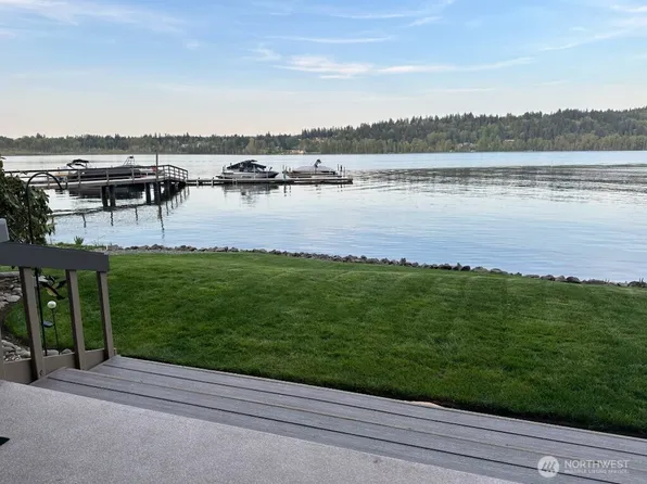 17402 NE 40th Place #A1, Redmond, WA 98052