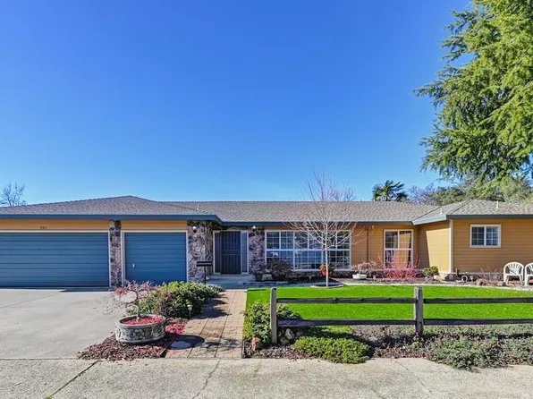 250 Herrington Dr, Auburn, CA 95603