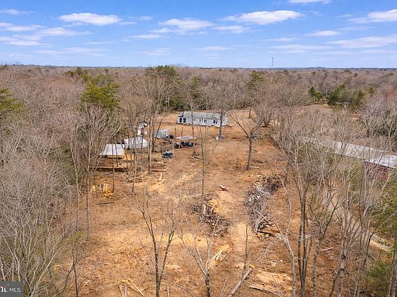 4th image of 2905 Smith Point Rd