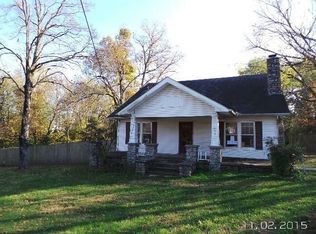 635 Baxter St, Neosho, MO 64850
