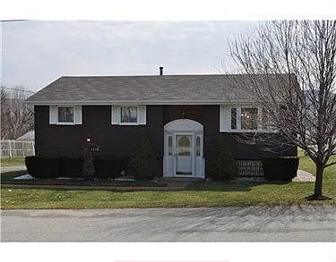 1210 W Fir Dr photo 1