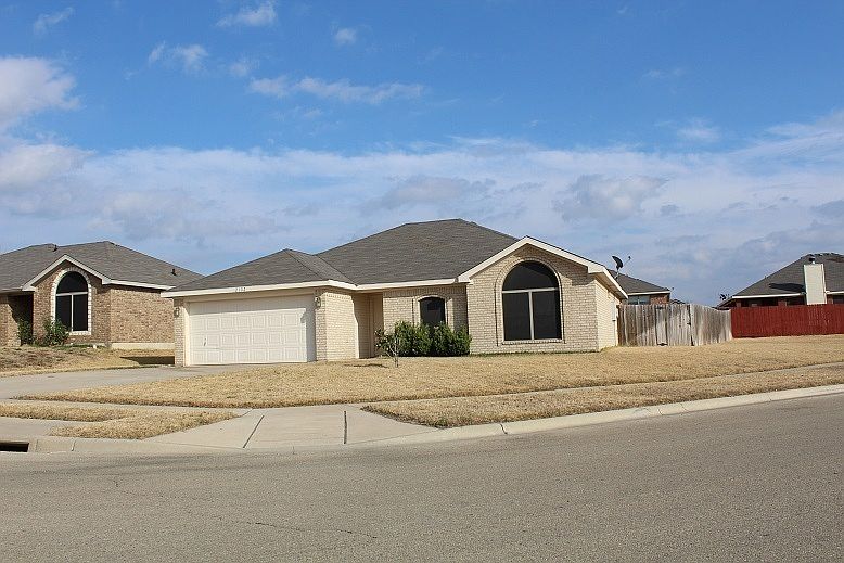 1st image of 2102 Boyd Dr
