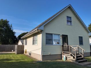 601 E Webster St, Clinton, IL 61727