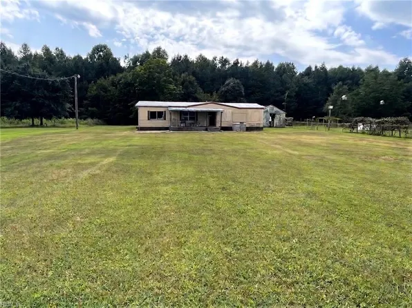 9324 Windsor Blvd, Windsor, VA 23487