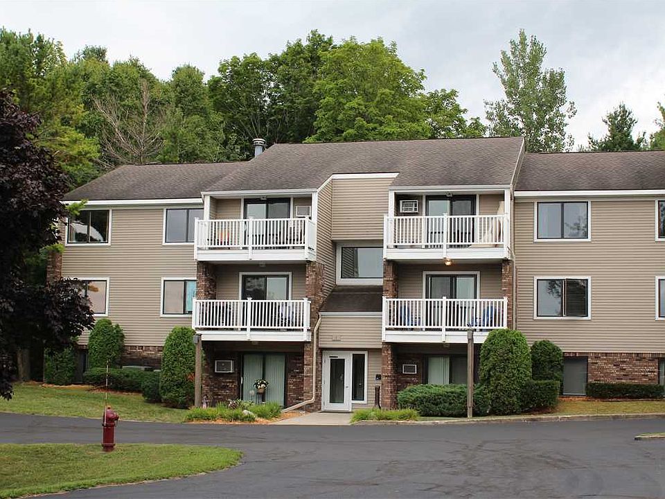1st image of 700 Hillside Dr #8-DRIVE8