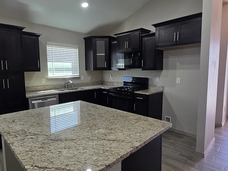 11049 Gem Valley Rd — Photo 5