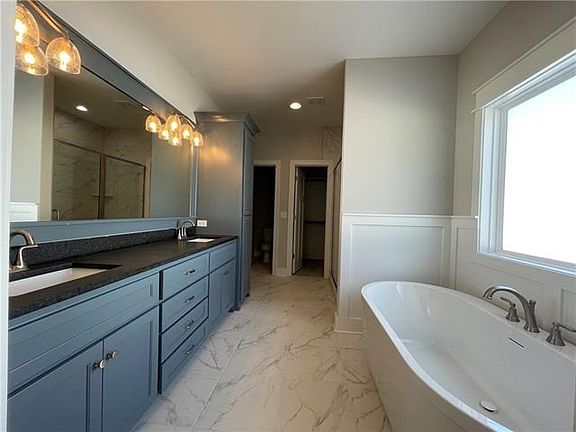 4th image of 7555 NW Damon Dr