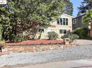6921 Sayre Dr, Oakland, CA 94611