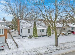 1418 Pillette Rd, Windsor, ON N8Y3B9