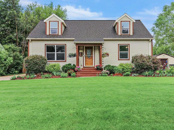 4902 Shore Acres Rd, Monona, WI 53716
