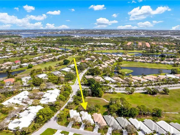 2299 SW Brookwood Ln, Palm City, FL 34990