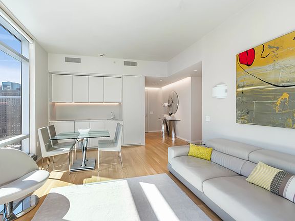 3rd image of 18 W 48th St APT 30B