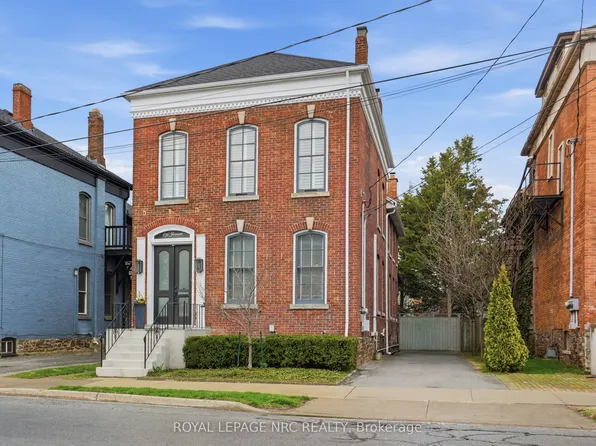 176 James St, Saint Catharines, ON L2R 5C5