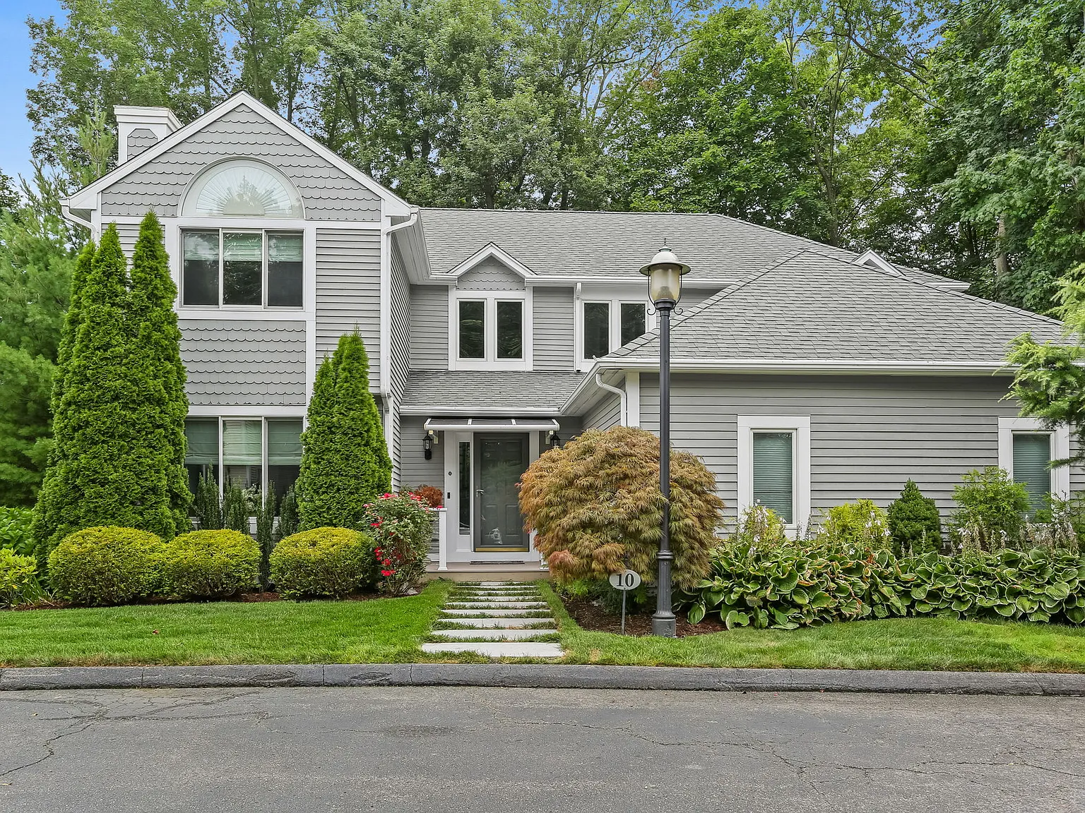 3 bed, 2671 sqft, $7,000 — Photo 1