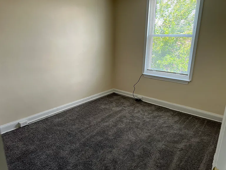3318 Lake Ave — Photo 8