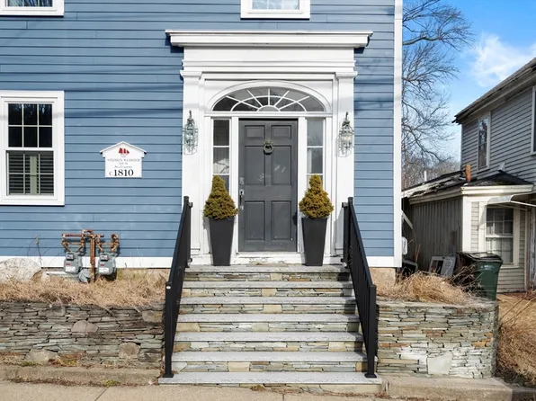 336 Main St #A, Amesbury, MA 01913