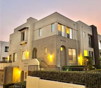 5550 Strand Unit 101, Hawthorne, CA, 90250