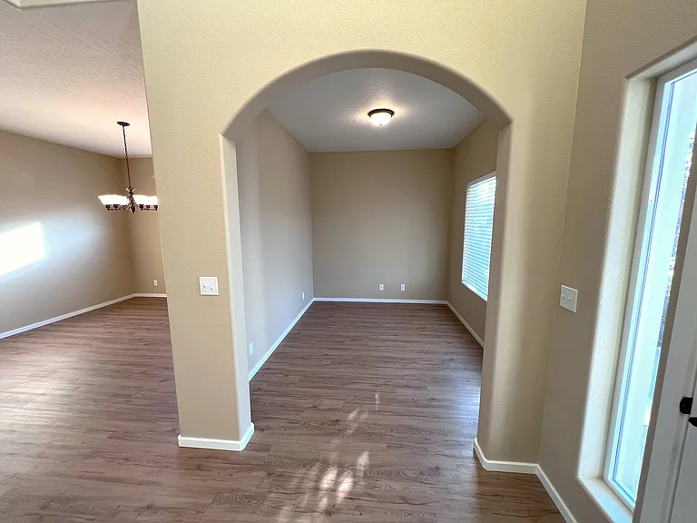 4605 W Magrath Dr — Photo 7