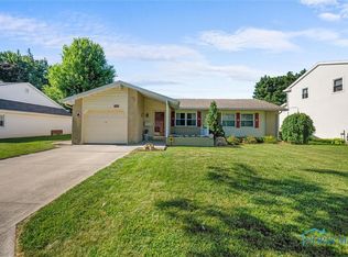 3328 N Reach Dr, Oregon, OH