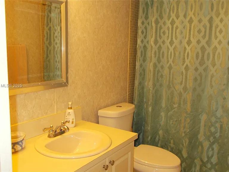 3161 S Ocean Dr #505 — Photo 22