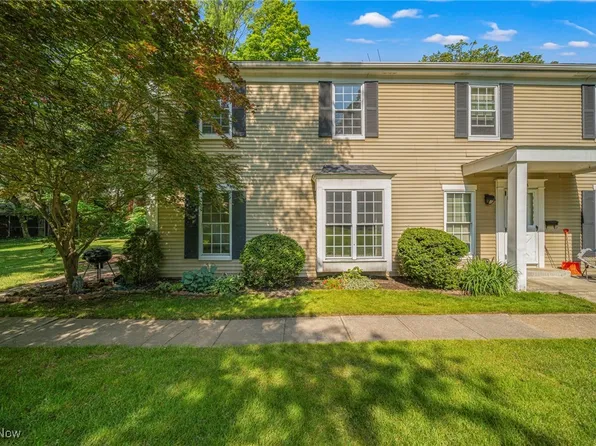 7297 Trotter Ln Unit B, Mentor, OH 44060