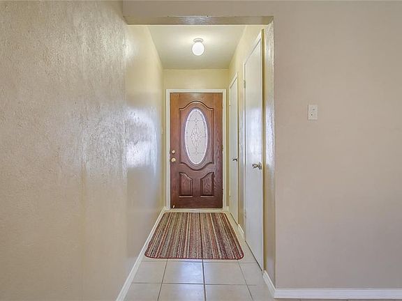4th image of 3716 Brambleton Pl