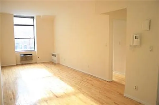 Rented by Mark David | media 18