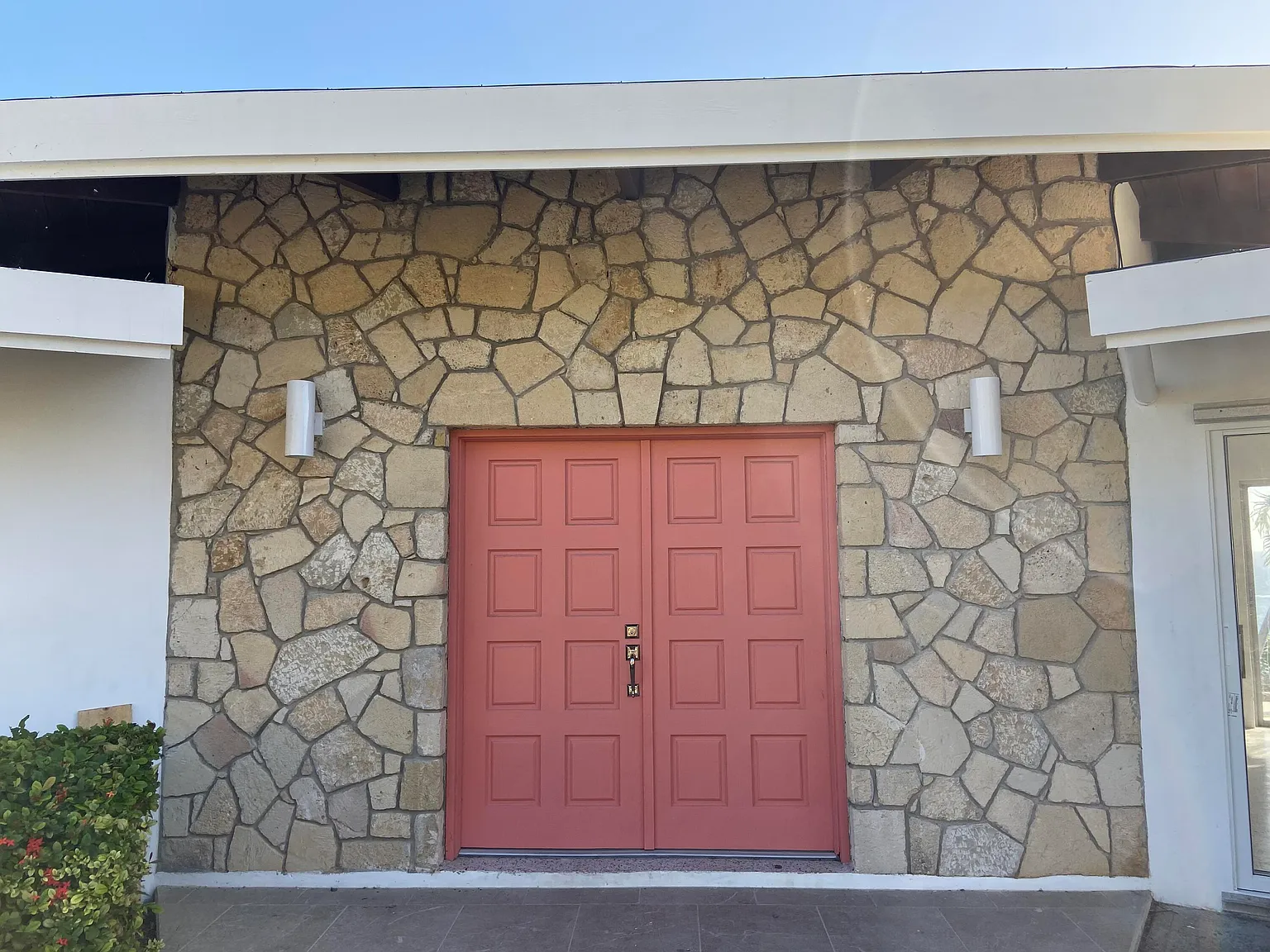 2 bed, $3,200 — Photo 3