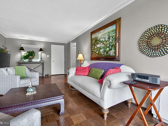 5th image of 10201 Grosvenor Pl APT 720