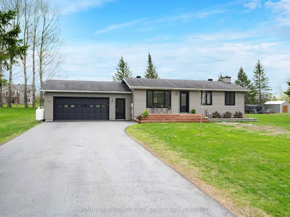 2134 County Road 20 Rd, North Grenville, ON K0G 1T0
