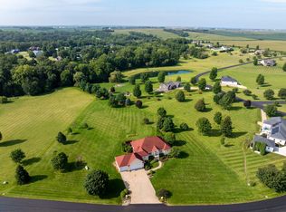 516 Randy Dr, Clinton, IA 52732