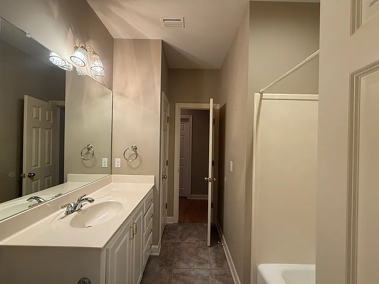 9090 Pleasant Rd — Photo 16