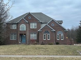 1095 Arrowhead Dr, Vermilion, OH 44089