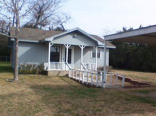 591 Bosque Bend Ln, China Spring, TX 76633