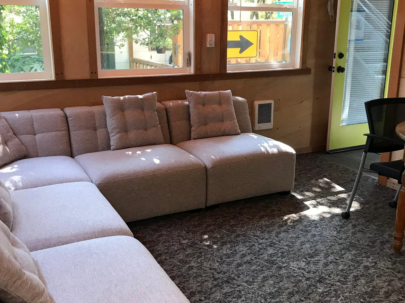 2 bed, 750 sqft, $2,500 — Photo 3