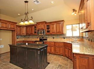 561 W Pine Rose Court Way, Mustang, OK 73064