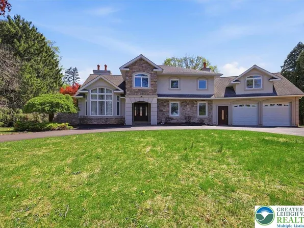 3616 Magnolia Dr, Easton, PA 18045