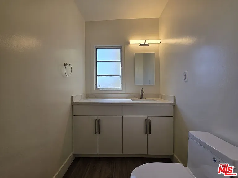 1635 S Beverly Glen Blvd #6 — Photo 21