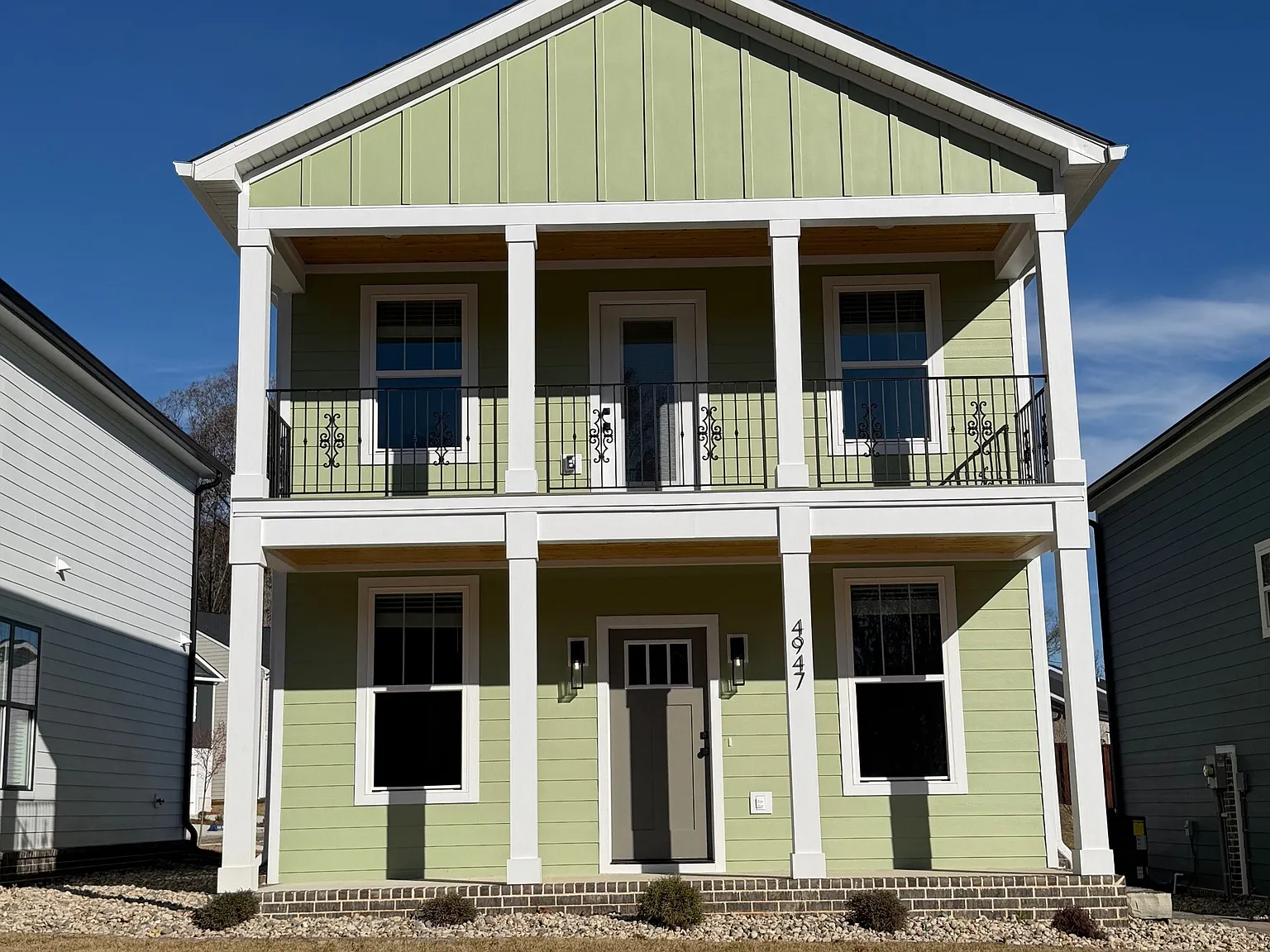 3 bed, 2.5 bath, 1530 sqft, $2,000 — Photo 1