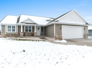 1609 Spencers Xing, Green Bay, WI 54313