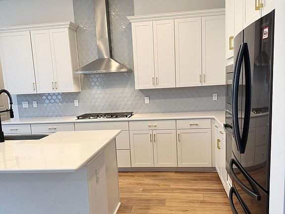 4th image of 253 CAIDEN Drive